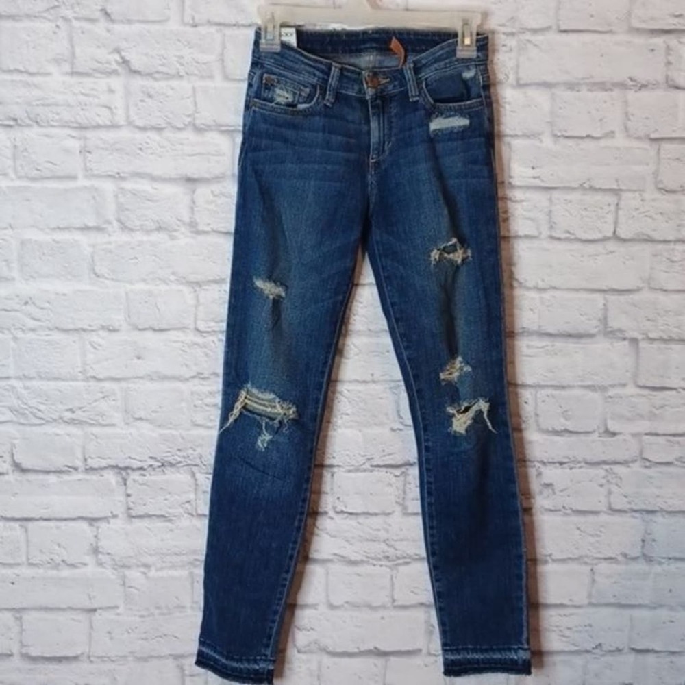 Joe's Jeans Distressed Cigarette Jeans Size 24